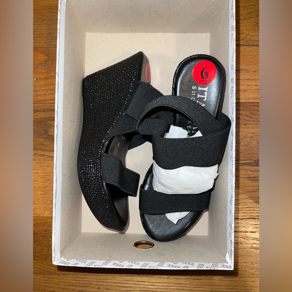Black wedges. Italian brand